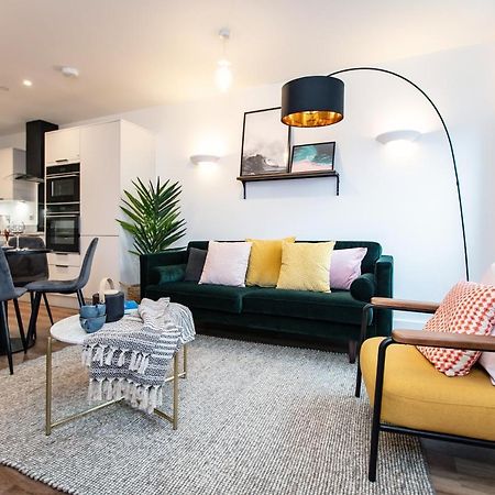 City Centre - Free Parking - Stylish 2 Bedroom Apartment Bristol Buitenkant foto