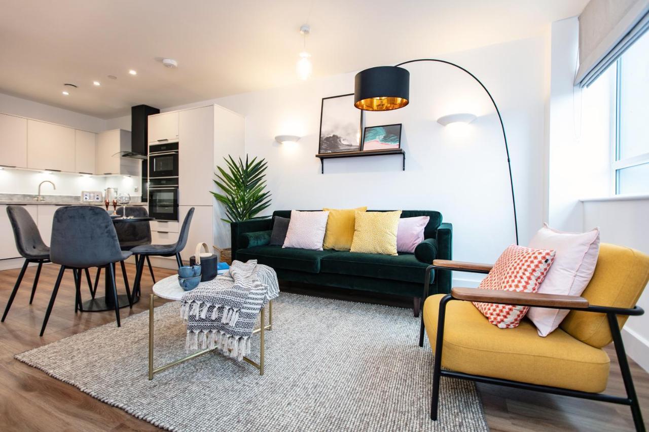 City Centre - Free Parking - Stylish 2 Bedroom Apartment Bristol Buitenkant foto