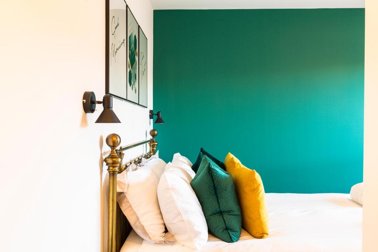 City Centre - Free Parking - Stylish 2 Bedroom Apartment Bristol Buitenkant foto